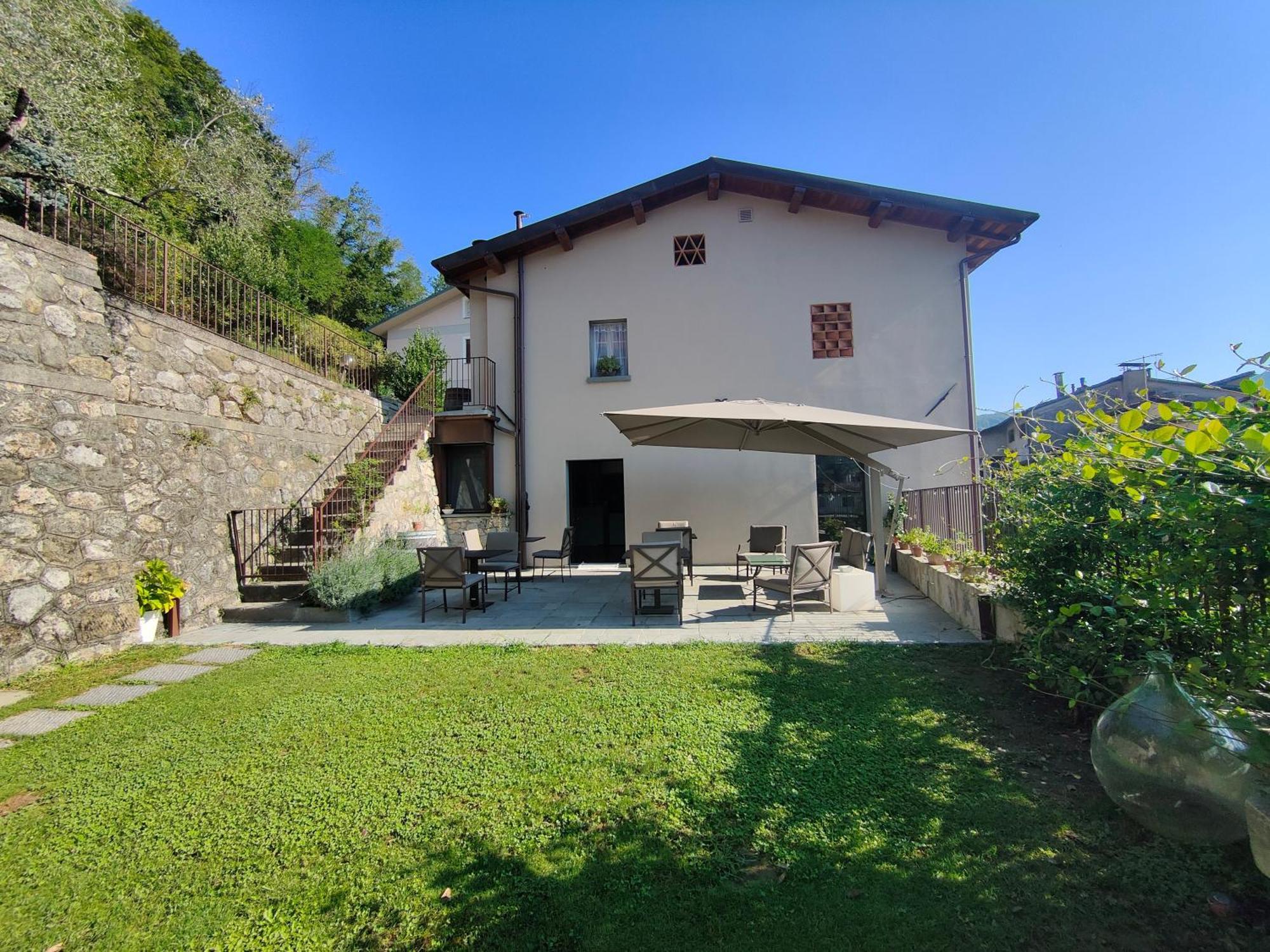 Il Pradicciolo Agriturismo Кастельнуово-ди-Гарфаньяна Экстерьер фото